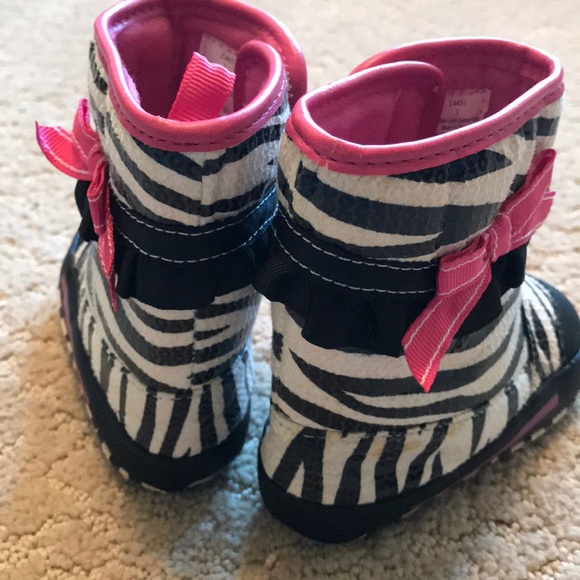 Baby Girl Zebra Boots Size 3 - Picture 3 of 7